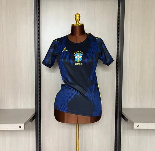 Camisa Brasil Copa do Mundo 2026 II (Reserva) Feminina – Modelo Torcedor